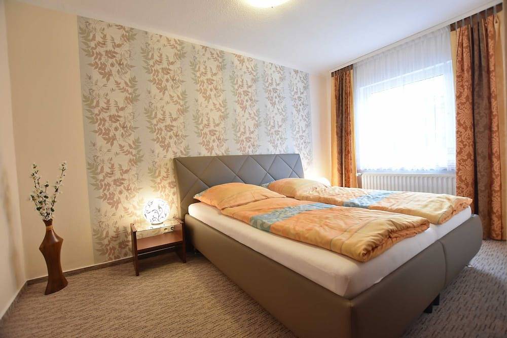 Ganze Wohnung, Reihenferienhaus mit Kamin und Terrasse im Ostseeland Ofc 11 - 3- Raum in Satow, Mecklenburgische Ostseeküste