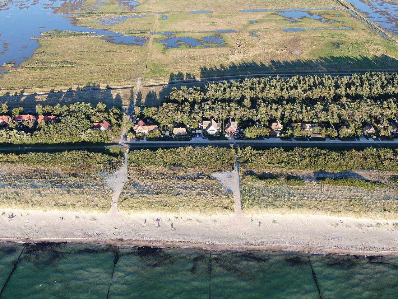 Ganze Ferienwohnung, Am Strand in Ostseebad Wustrow, Wustrow