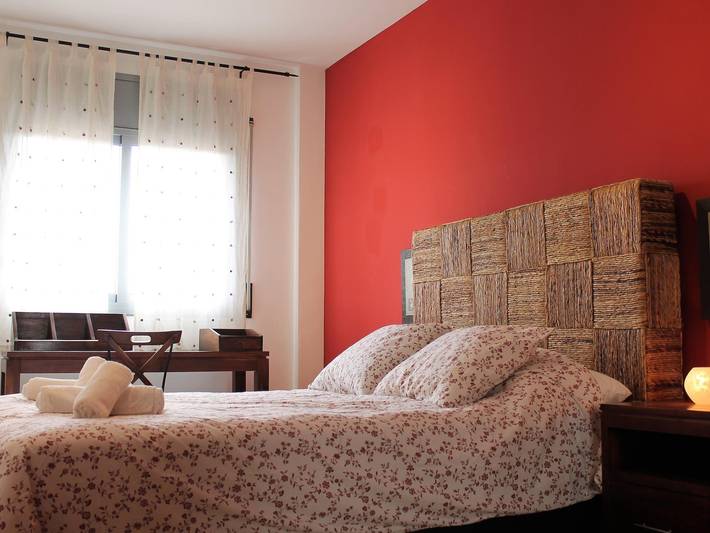 Gîte pour 5 personnes, avec jardin ainsi que terrasse et piscine, adapté aux familles à Calafell - 3