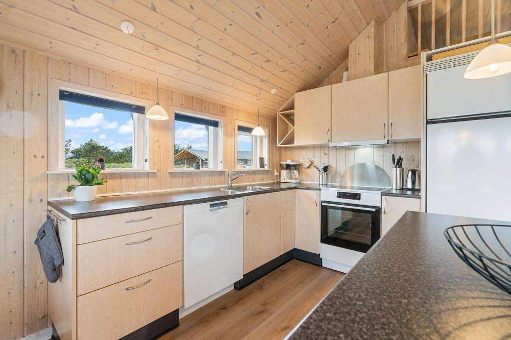 Schönes Sommerhaus mit Dünenblick - dicht am Meer in Skodbjerge, Haurvig