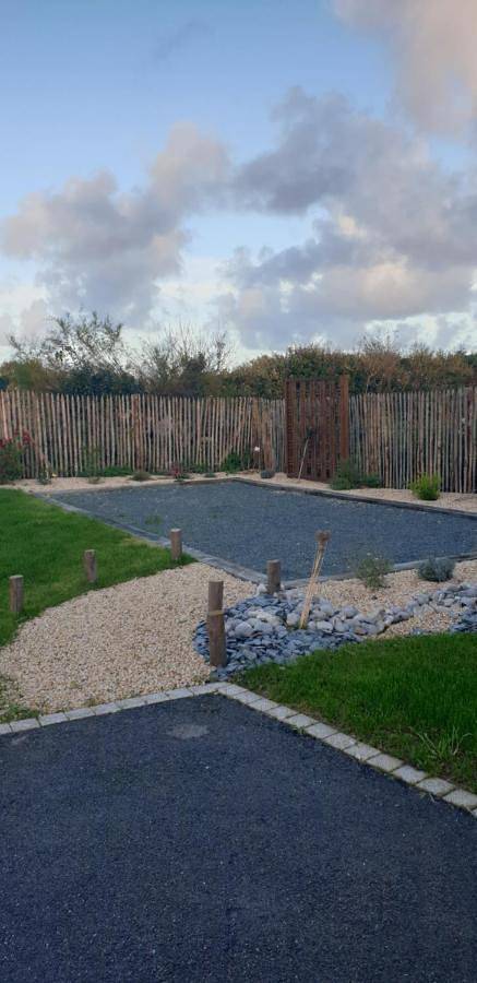 Four-Bedroom Holiday Home in Tréogat, Côte de Cornouaille
