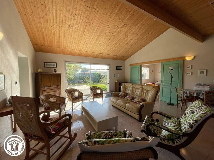 Gîte pour 9 personnes, avec jardin à Bouin - 2