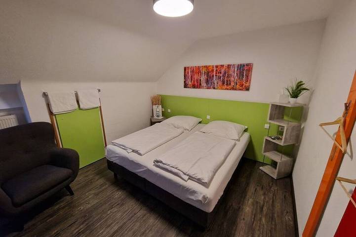 Ferienwohnung für 2 Personen, mit Sauna und Garten in Heimbach - 4