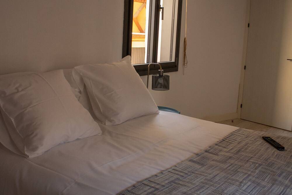 Entire apartment, La Casa Del Miracle. 2 bedroom apartment. in Balaguer, Noguera