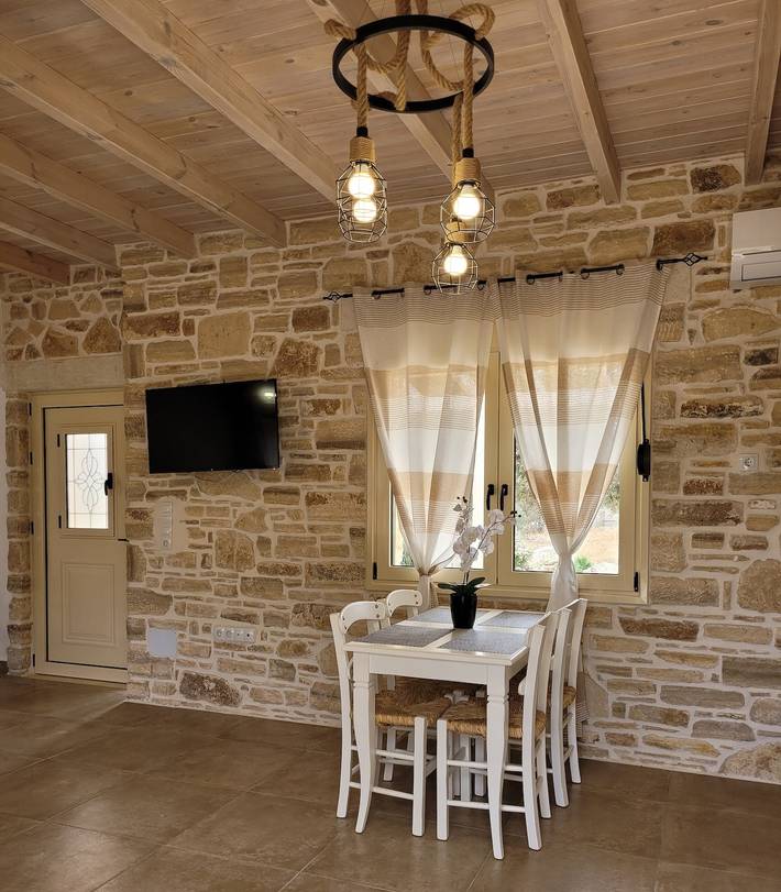 Ferienhaus für 4 Personen, mit Terrasse und Garten in Pitsidia - 4