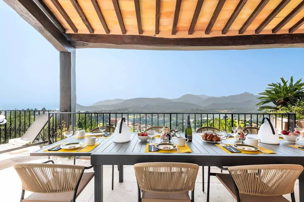 Villa 289m2 4 Dormitorios Piscina y vistas al mar in Mandelieu-la-Napoule, Costa mediterránea (Francia)