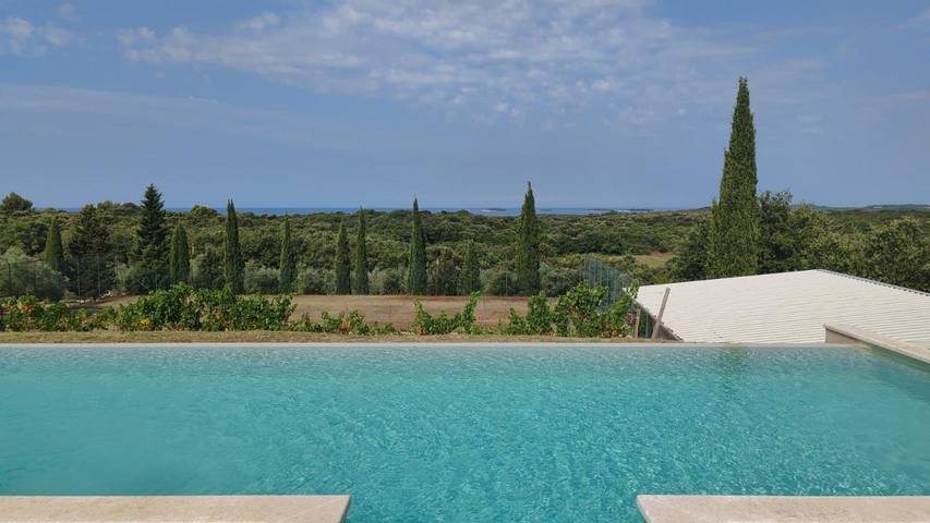 Camping pour 5 personnes, avec vue et terrasse ainsi que piscine et jardin à Rovinj - 4