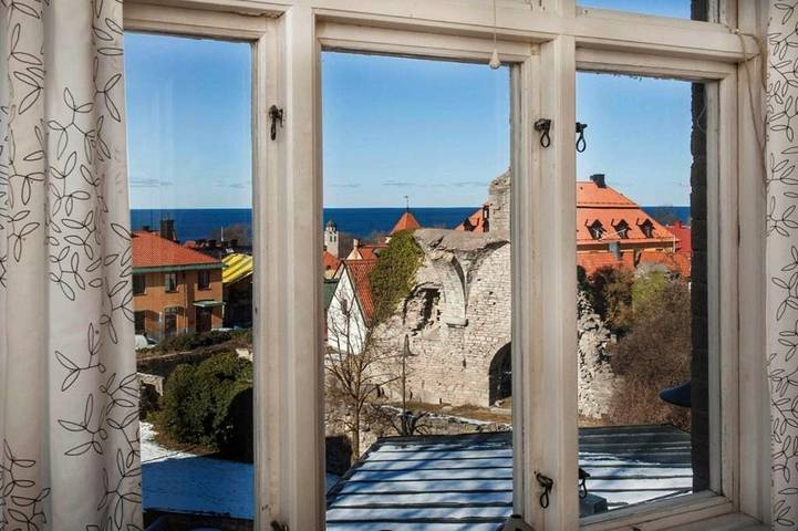 Villa för 8 Personer, med Balkong samt Terass och Trädgård och Utsikt i Visby