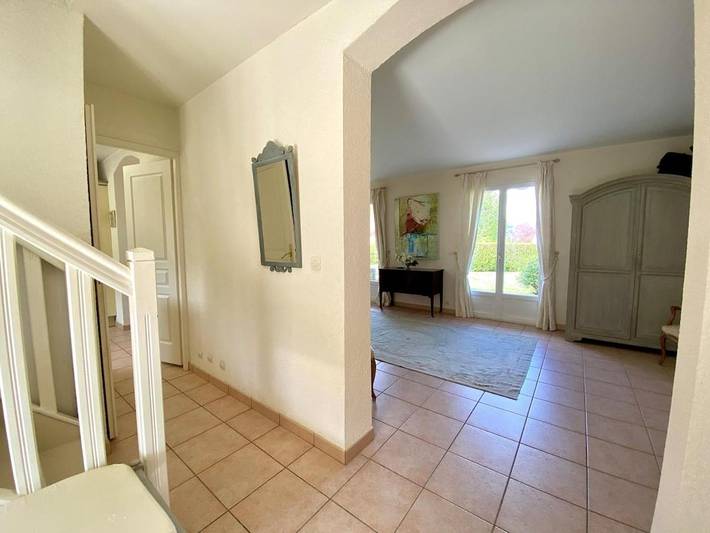 Location de vacances pour 4 personnes, avec vue ainsi que vue sur le lac et jardin, animaux acceptés à Nernier - 4