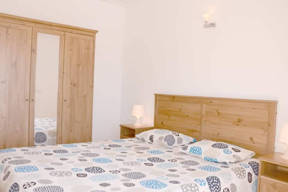 Duplex B16 in a quiet complex with pool 150 m from the sea in Charco del Palo, Haría