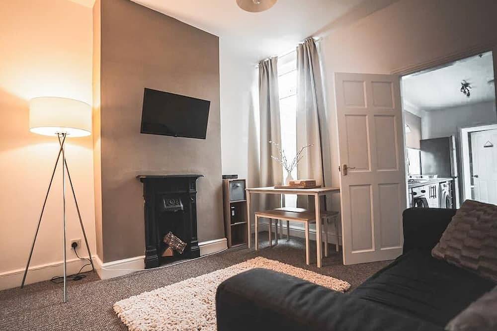 Comfortable 3-bed House in the Heart of Coventry in Coventry, Birmingham Area