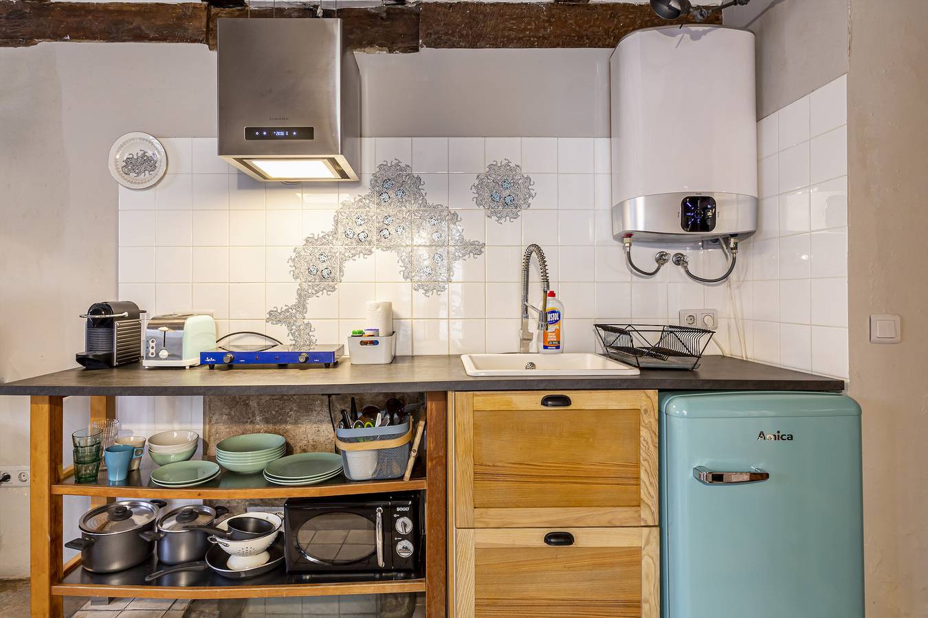 Estudio entero, Apartamento estudio 'Bajo En El Centro' con Wi-Fi in Valencia City Centre, Valencia