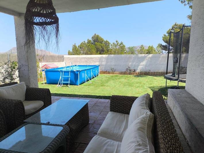 Escapadas de fin de semana para 6 personas, con vistas además de piscina y jardín, Se admiten mascotas en Alicante
