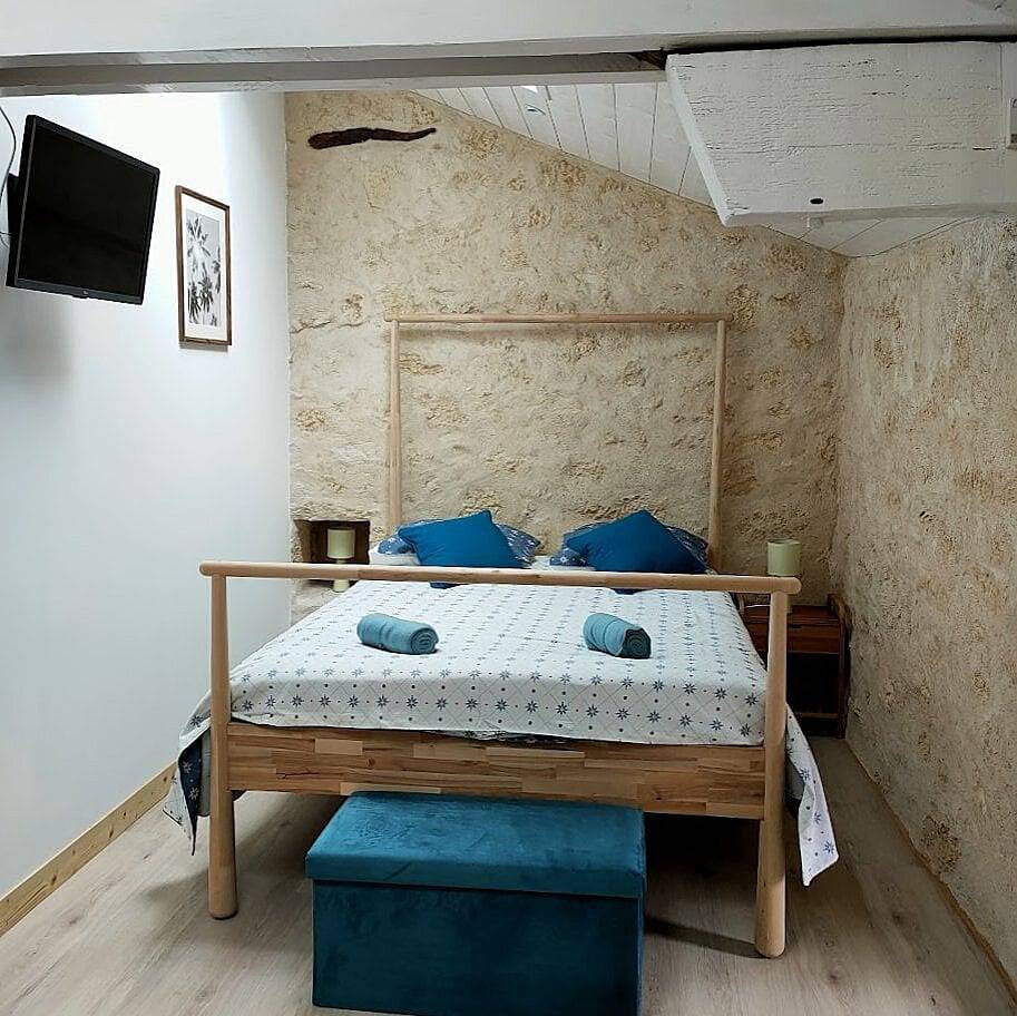 Chambres d'hôtes Puisseguin - Saint-Émilion - Chambre "La mansarde" in Puisseguin, Région de Libourne