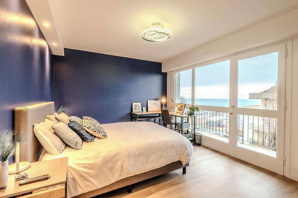 Ganze Wohnung, Beautiful 2-bedroom apartment in Evian-les-Bains with view of Lake Geneva in Évian-les-Bains, Thonon-les-Bains und Umgebung