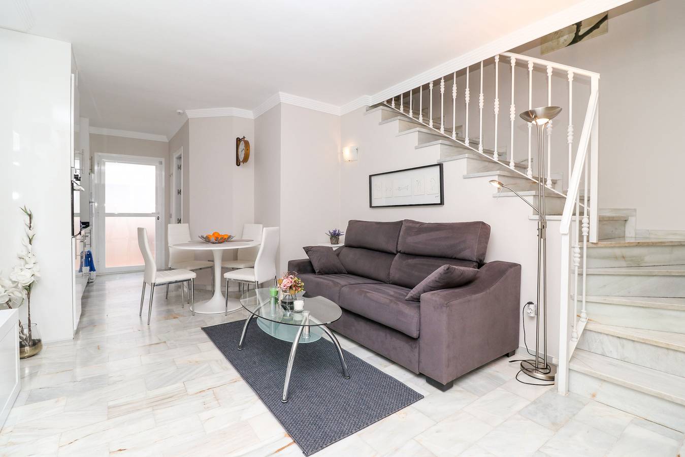 Bright townhouse -great onsite facilities in Hacienda Las Chapas, Marbella