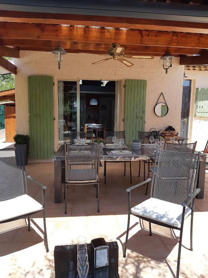 Location de vacances pour 5 personnes, avec Terrasse ainsi que Jardin et Piscine à Pégomas - 4