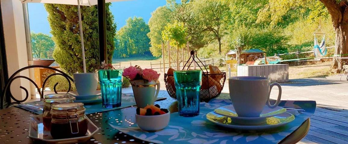 Location de vacances pour 2 personnes, avec jardin ainsi que vue et terrasse à Vif (Isère) - 2