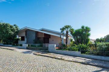Gîte pour 6 personnes, avec jardin et terrasse dans Vila Chã