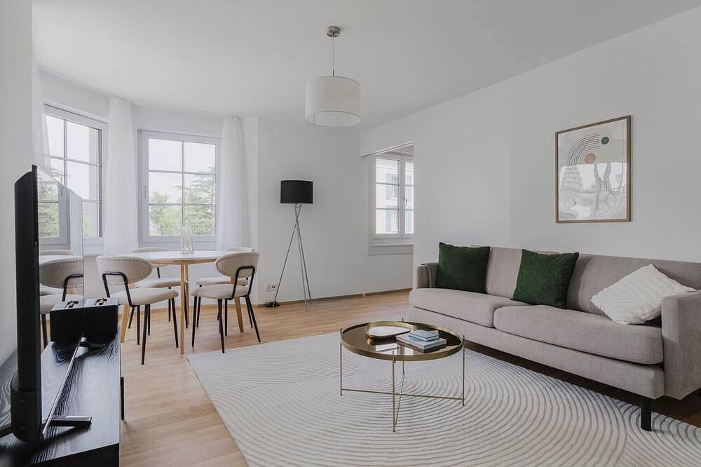 Ganze Wohnung, Lovely Horgen 3Br, 2 min to Train Station, by Blueground in Horgen, Kanton Zürich