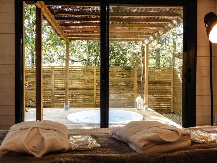 Chambre d’hôte pour 2 personnes, avec jardin ainsi que terrasse et jacuzzi, animaux acceptés en Gironde - 2