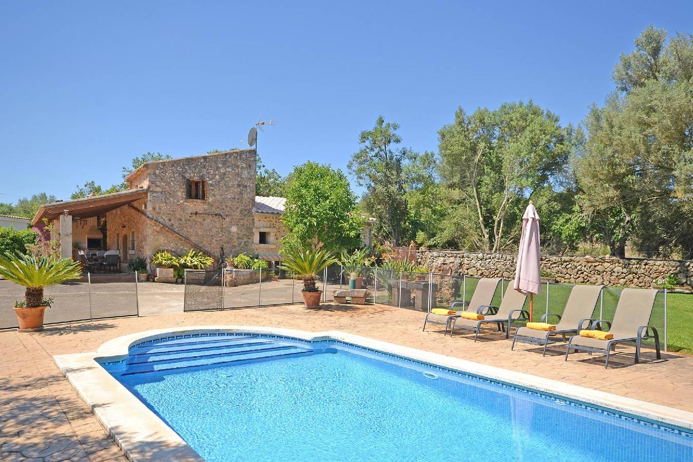 Maison de vacances avec piscine privée pour 4 personnes env. 80 qmà Llubi, Majorque (Intérieur des terres de Majorque) in Llubí, Majorque l'intérieur des terres