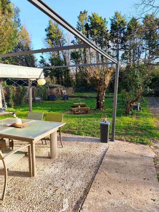 Location de vacances pour 4 personnes, avec terrasse, animaux acceptés à Latresne - 4