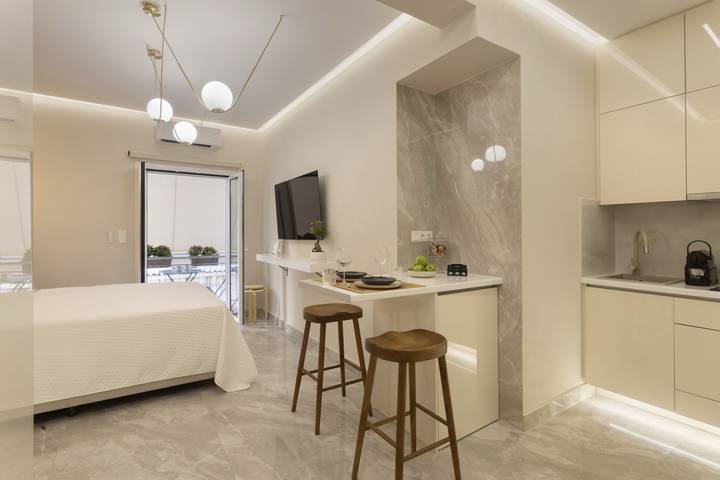 Apartment for 2 people, with balcony in Athens