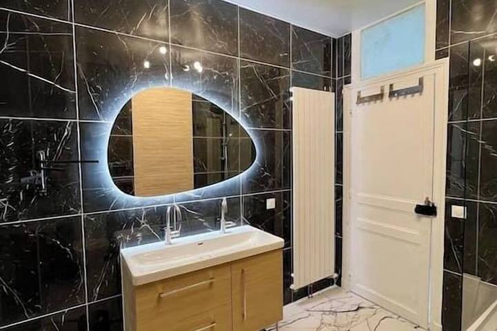 Appartement entier, Appartement de luxe avec fresque in Fontainebleau, Seine-et-Marne