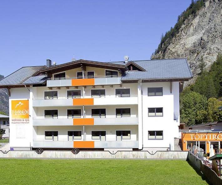 Gîte pour 4 personnes, avec sauna ainsi que balcon et jacuzzi, adapté aux familles à Huben