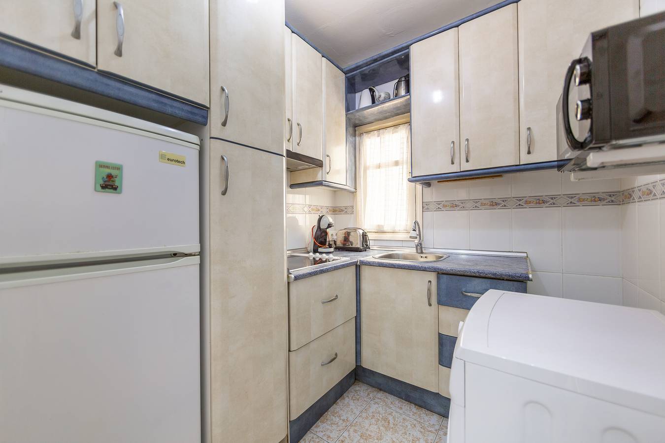Entire apartment, Apartment 'Zapillomotril' with Air Conditioning in Almería, Costa de Almería
