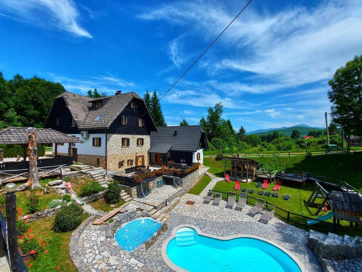 Plitvice Ethno House in Smoljanac, Plitvicemeren