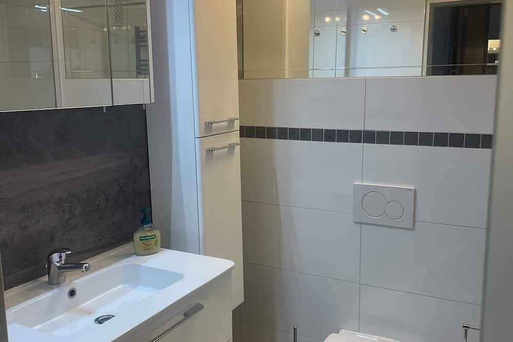 Ganze Wohnung, Ferienappartement/Südbalkon Hallenbad/Sauna - Feinbäckerei im Haus in Scheidegg, Bayerisch Schwaben