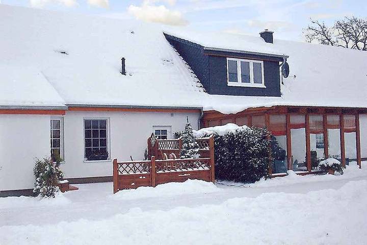 Ferienwohnung für 5 Personen, mit Garten in Gingst - 2