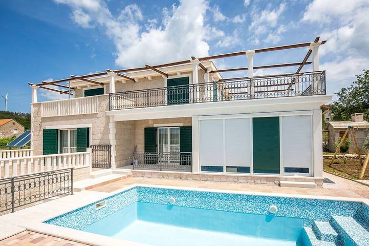 Ferienhaus für 8 Personen, mit Garten