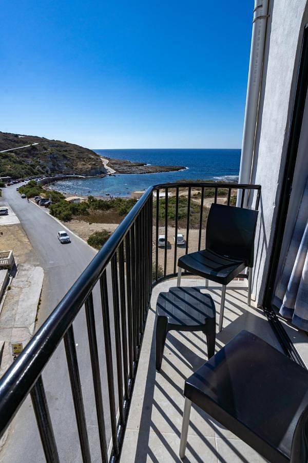 Geheel appartement, Studio Apartment with Sea View in Marsalforn, Zebbug