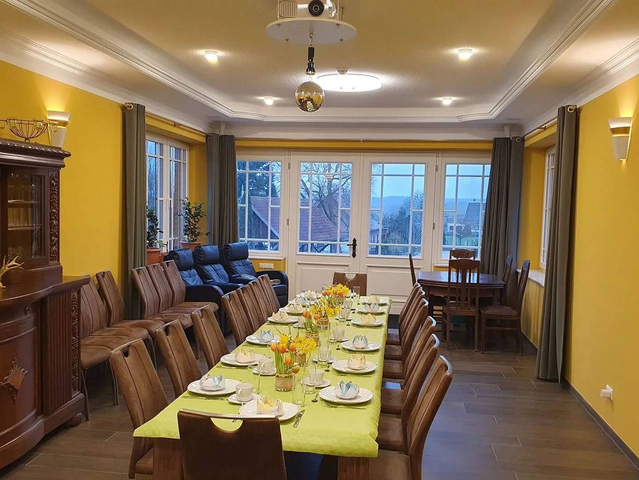 Ganze Ferienwohnung, Herrenhaus Darbein - Landhaus Wohnung in Dargun, Mecklenburgische Seenplatte