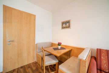 Ferienwohnung für 3 Personen in St. Georgen (Schenna), Schenna, Bild 2
