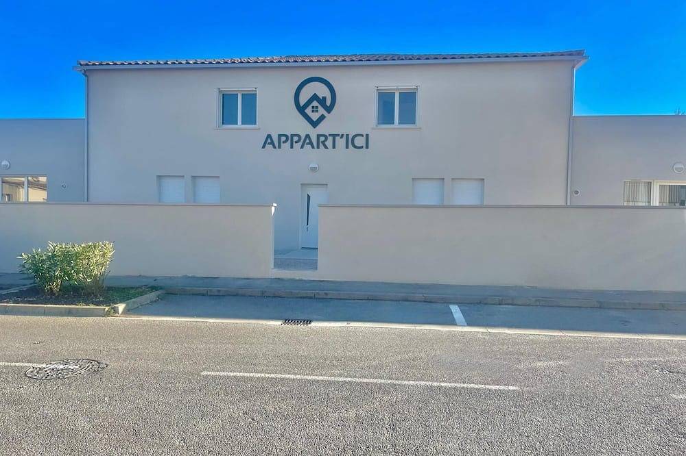 Entire apartment, Grand Appartement in Lunel-Viel, Côte d'Améthyste