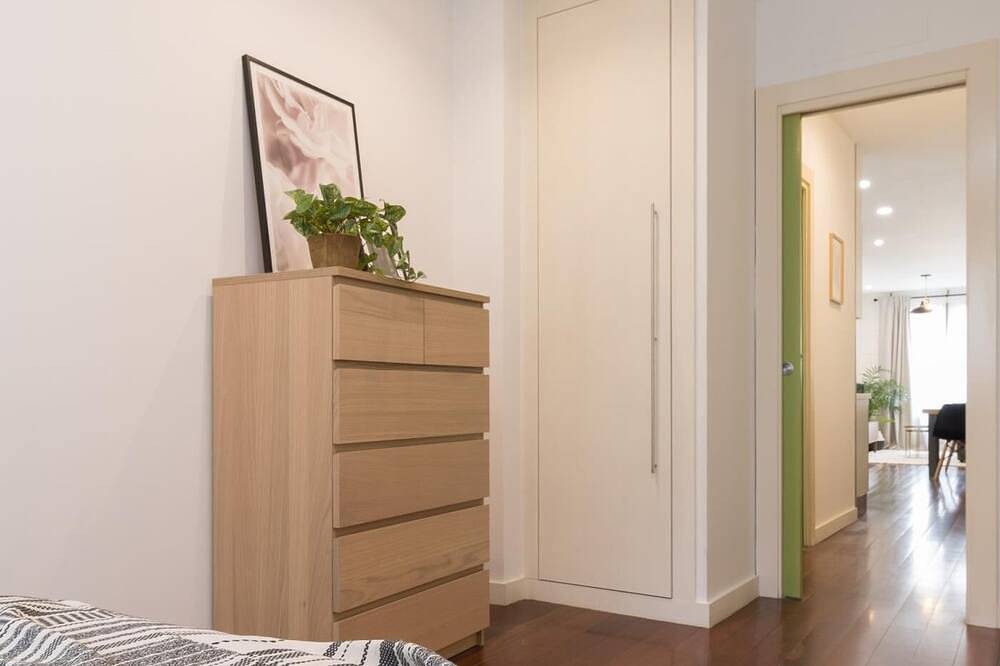 Entire apartment, Los apartamentos de Elena, centro histórico I by El Rincon in Logroño, La Rioja Province