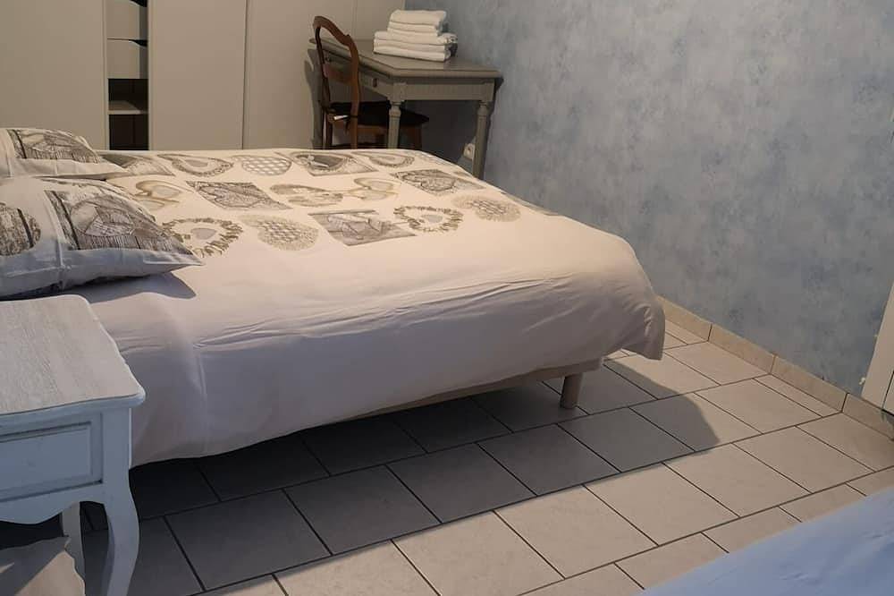 Apartamento entero, Fully equipped detached house, on a beautiful estate.  in Tarn y Garona