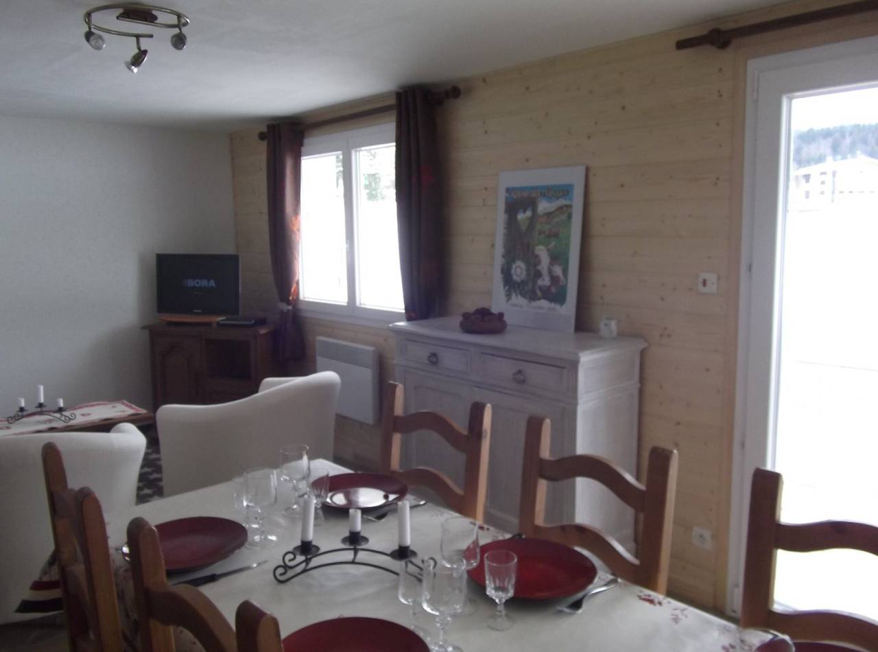 Confortable Rdc ouvert directement sur la piste de fond in Lamoura, Parc naturel régional du Haut-Jura