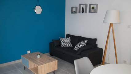 Gîte pour 2 personnes, avec jardin et terrasse à Jonzac