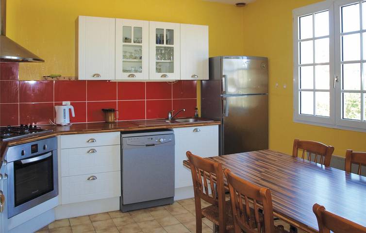 Location de vacances pour 10 personnes, avec jardin à Kerlouan - 4