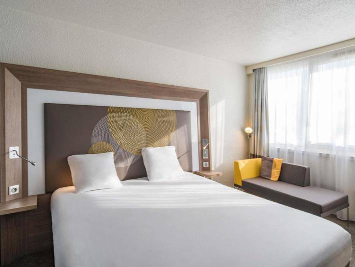 Hôtel pour 4 personnes, avec piscine et jardin à Le Mans - 3