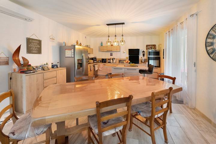 Guest Room with Bathtub, Mountain View, Wi-Fi Included in Banat, Tarascon-sur-Ariège