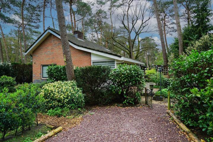 Bungalow voor 6 personen, with Balkon/Terras and Terras as well as Tuin in Beekbergen
