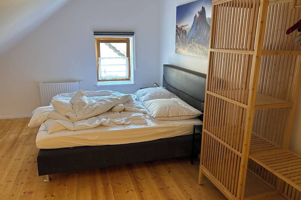 Geheel appartement, Exclusively renovated, very private but central apartment with large terrace in Sankt Wolfgang im Salzkammergut, Traunviertel