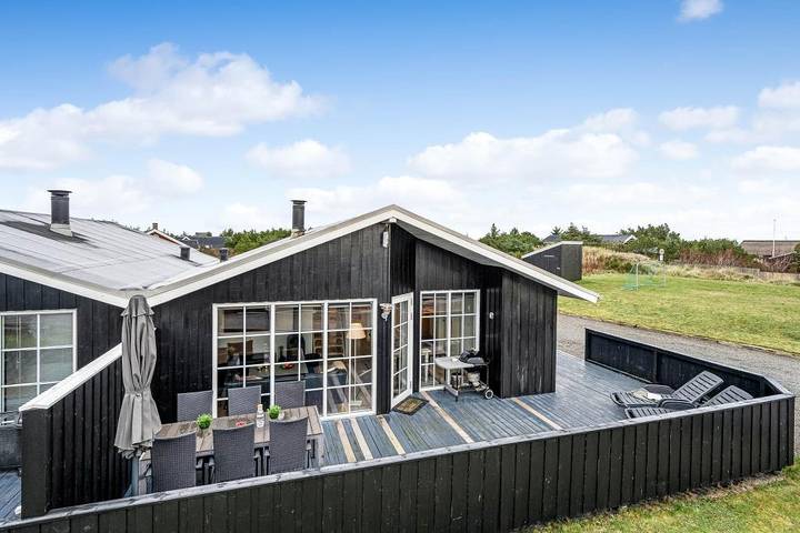 Villa for 6 people, with Balcony/Terrace and Hot tub in Denmark
