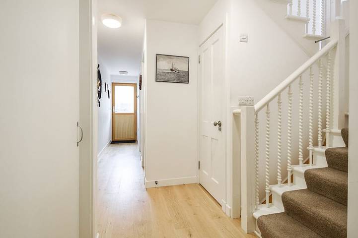 Holiday rental for 8 people, with terrace on Shetland Islands